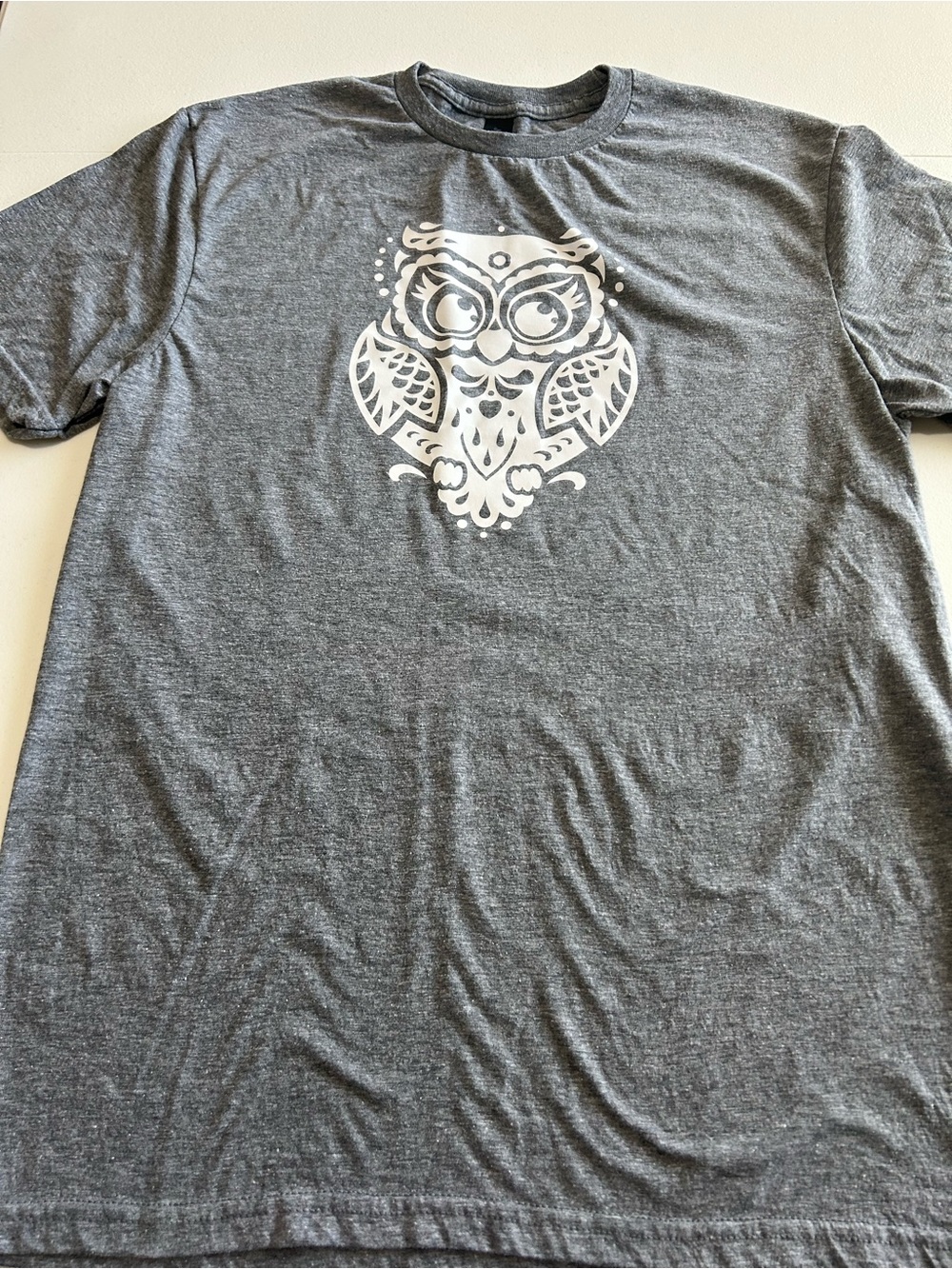 Gildan Gray Tee with White Owl Graphic